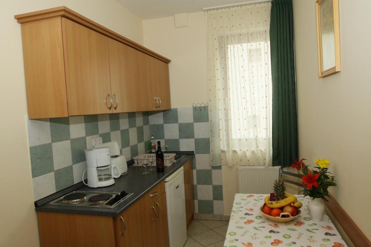 Erika Apartmanhazak Хевиз Экстерьер фото
