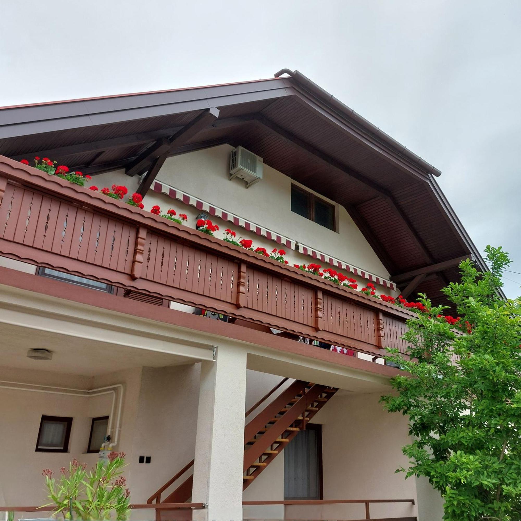Erika Apartmanhazak Хевиз Экстерьер фото