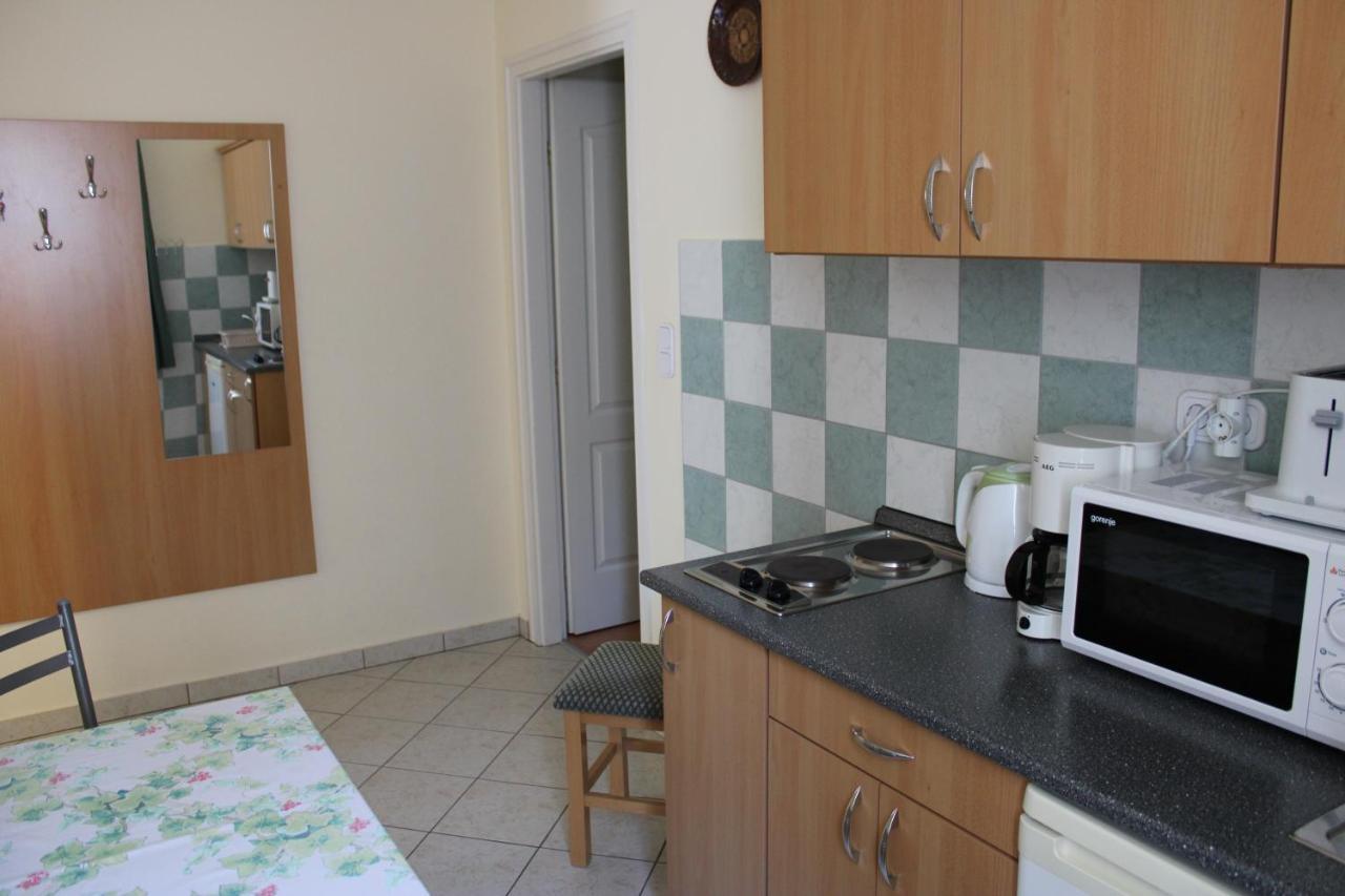 Erika Apartmanhazak Хевиз Экстерьер фото