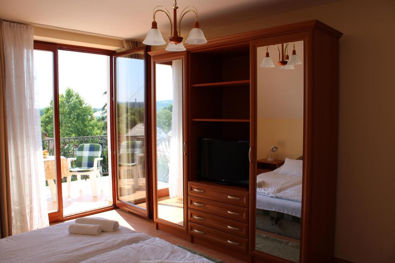 Erika Apartmanhazak Хевиз Экстерьер фото
