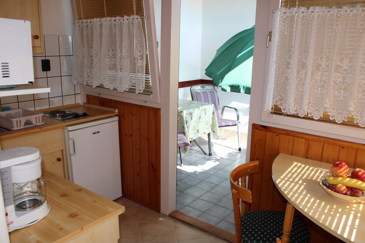 Erika Apartmanhazak Хевиз Экстерьер фото